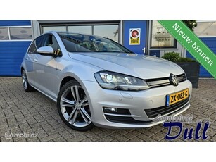 Volkswagen Golf 1.0 TSI 116PK R-Line Velgen 61625 KM NAVI