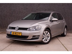 Volkswagen Golf 1.0 TSI Connected Series Navi Carplay