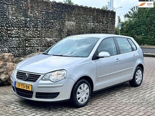 Volkswagen Polo 1.4-16V Optive