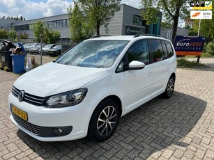 Volkswagen Touran 1.2 TSI Highline BlueMotion 7 PERSOONS !