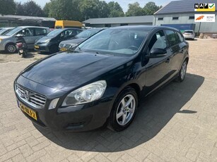 Volvo V60 1.6 T3 Kinetic