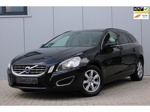 Volvo V60 1.6 T4F Momentum AUTOMAAT I CRUISE I CLIMA I LMV I