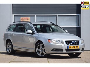 Volvo V70 2.0 D3 Summum 5 Cilinder / Leer / Stoelverwarming