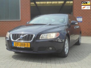 Volvo V70 2.0D Limited Edition, Navigatie, Leer, Cruise