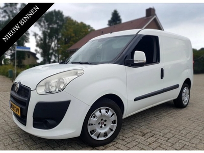 Fiat Doblò Cargo 1.4-16V Benzine met Airco, PDC en Zijdeur !