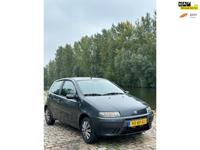 Fiat Punto 1.2 elektrische ramen stuurbekrachtiging