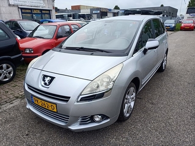 Peugeot 5008 1.6 HDiF SR 7p. Airco Bj:2010