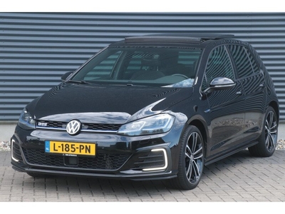 Volkswagen Golf 1.4 TSI PHEV GTE PANO - FACELIFT - DEALER