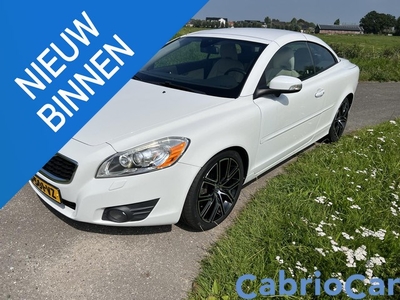 Volvo C70 Convertible 2.5 T5 Momentum Bellen!