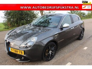 Alfa Romeo Giulietta 1.4 T Distinctive // AUTOMAAT //