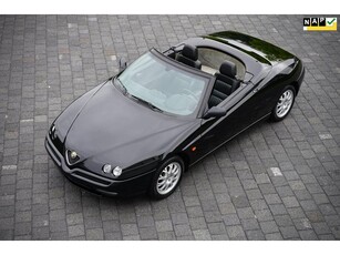 Alfa Romeo Spider 3.0-12V V6 L