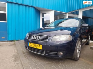 Audi A3 1.6 FSI Attraction met werk