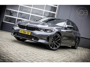 BMW 3 Serie Touring 320i AUT 184pk 19inch Blackline