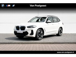 BMW iX3 High Executive Glazen Panoramadak Harman Kardon