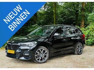 BMW X1 xDrive25e eDrive M-Sport Panoramadak, HUD, 19