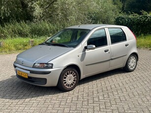 Fiat Punto 1.2-16V HLX I ruime apk i 5 deurs i prima auto