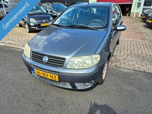 Fiat Punto 1.4-16V GERESERVEERD!!!!!