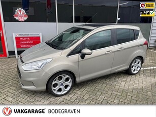 Ford B-Max 1.0 EcoBoost Titanium / panoramadak / trekhaak