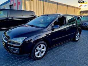 Ford Focus Wagon 1.6-16V Futura / Airco / Trekhaak