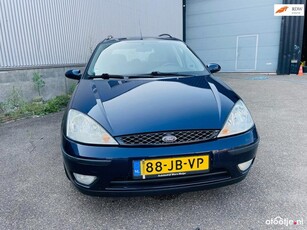 Ford Focus Wagon 2.0-16V Ghia