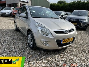 Hyundai i20 1.4i DynamicVersion,Airco,5drs