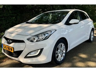 Hyundai i30 1.4 i-Motion 2013 CLIMA NAVI LED STOELVERWARMING