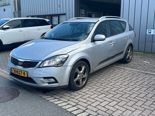 Kia Cee'd Sporty Wagon 1.6 CVVT X-ecutive