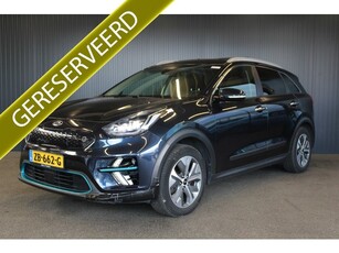 Kia e-Niro ExecutiveLine 64 kWh € 14.400,- NETTO! Pano