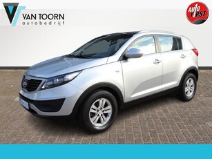 Kia Sportage 2.0 X-tra First Edition. Panoramadak, trekhaak.