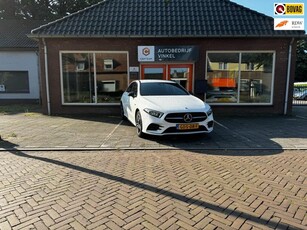 Mercedes-Benz A-klasse 250 e Business Solution AMG Limited