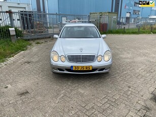 Mercedes-Benz E-klasse 240 Avantgarde (Automaat)