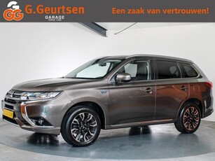 Mitsubishi Outlander 2.0 PHEV Prestige, Alcantara