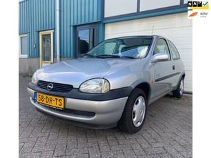 Opel Corsa 1.2i-16V Strada Cool/Automaat/Airco/Radio/NAP/Apk