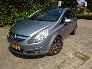 Opel Corsa 1.4-16V '111' Edition