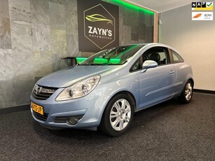 Opel Corsa 1.4-16V Cosmo LEUKE AUTO!AIRCO!