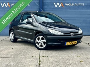 Peugeot 206 1.4 Pop' Art / APK 06-2025 / GOED ONDERHOUDEN!