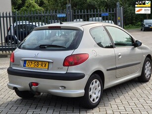 Peugeot 206 1.6-16V Gentry Automaat