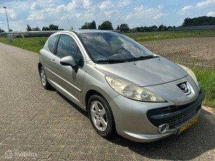 Peugeot 207 1.4-16V XS Pack