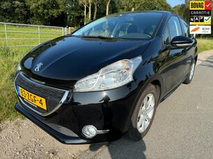 Peugeot 208 1.2 VTi Envy dealer onderhouden met navigatie