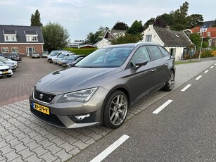 Seat Leon ST 1.4 EcoTSI FR Connect Carplay, Camera