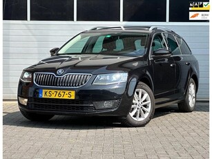 Skoda Octavia Combi 1.0 TSI 116pk Style DSG, panodak, xenon