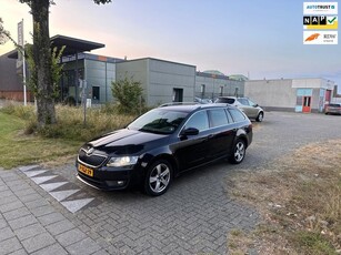 Skoda Octavia Combi 1.6 TDI Elegance Businessline