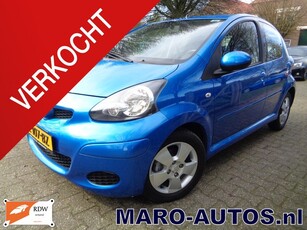 Toyota Aygo 1.0-12V Dynamic Blue AIRCO Boekjes LM