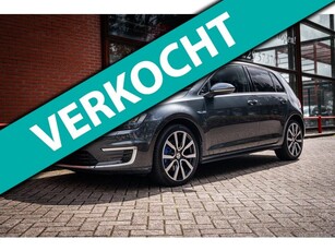 Volkswagen Golf 1.4 TSI GTE Cruise control Navigatie