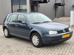 Volkswagen Golf 1.6-16V 5 Deurs