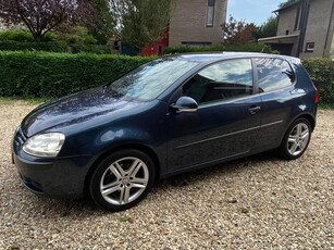 Volkswagen Golf 1.6 FSI Turijn (bj 2006)