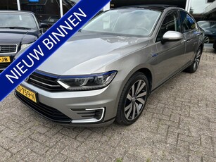 Volkswagen Passat 1.4 TSI GTE Connected Series Plus plug in