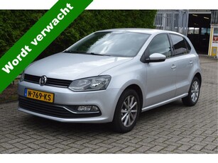 Volkswagen Polo 1.0 Comfortline Climate control ? Cruise?