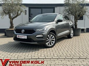 Volkswagen T-Roc 1.5 TSI Style Automaat CarPlay Navi Climate