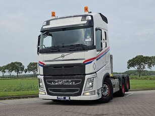 VOLVO FH 540 6x4 boogie lift